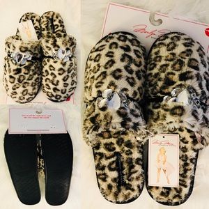 marilyn monroe slippers